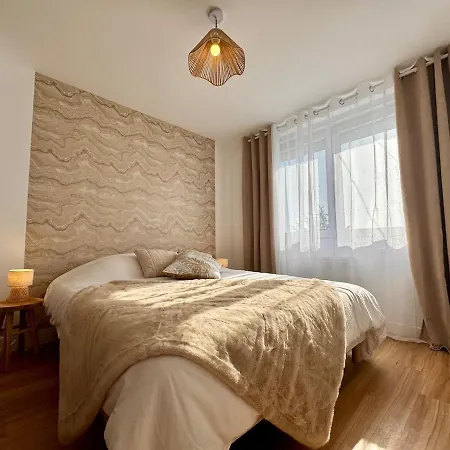 Apartment Le Nid Dore Calais