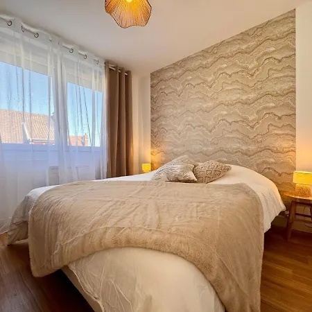 Le Nid Dore Apartment *