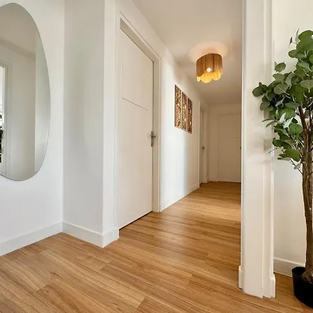 Le Nid Dore Apartment *